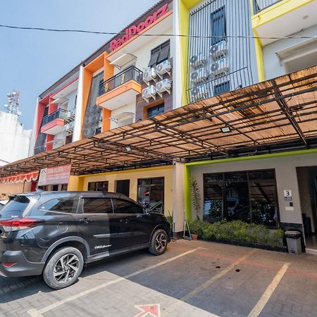 Reddoorz Near Taman Krida Budaya Malang Dış mekan fotoğraf