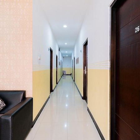 Reddoorz Near Taman Krida Budaya Malang Dış mekan fotoğraf
