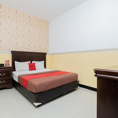 Reddoorz Near Taman Krida Budaya Malang Dış mekan fotoğraf