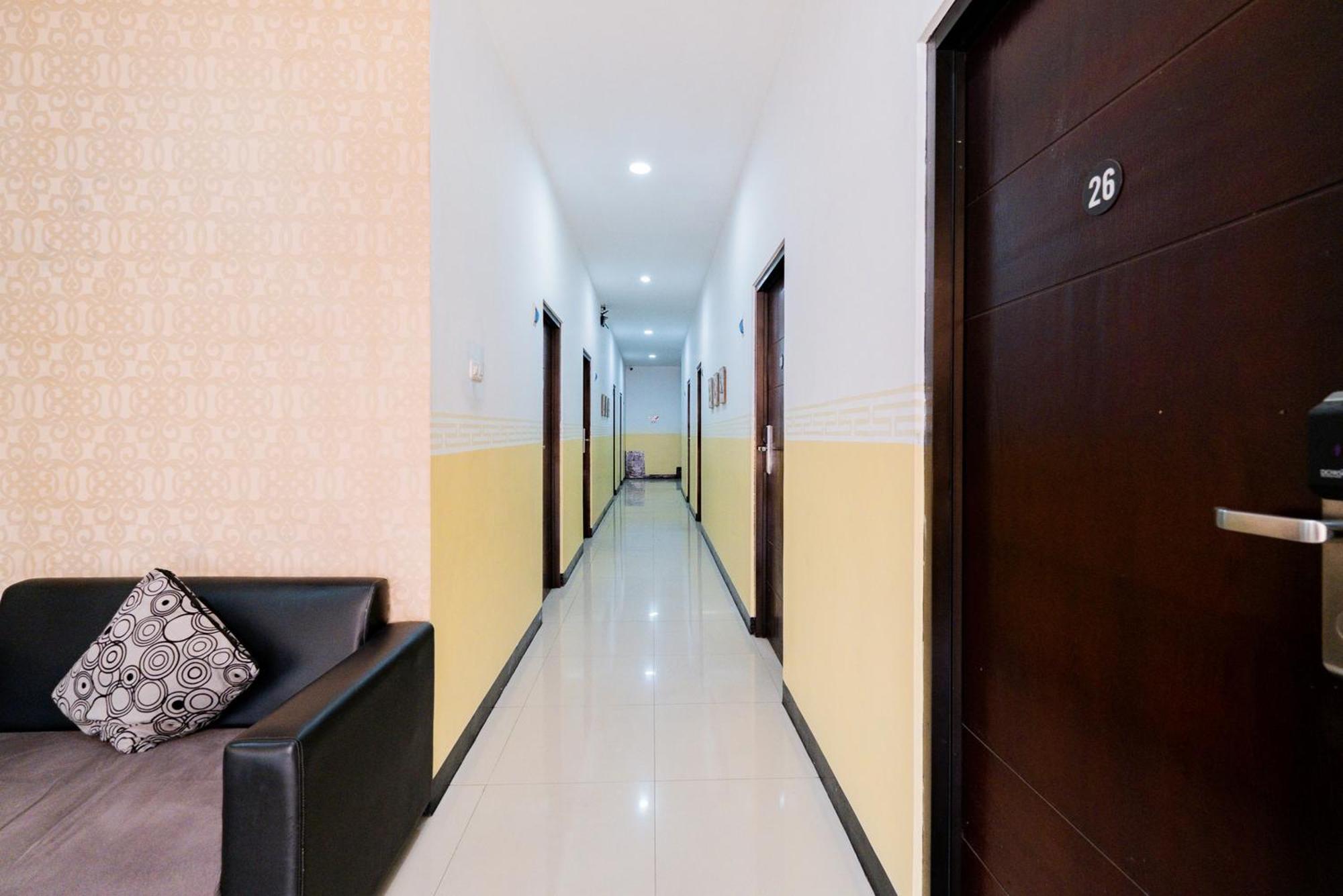Reddoorz Near Taman Krida Budaya Malang Dış mekan fotoğraf