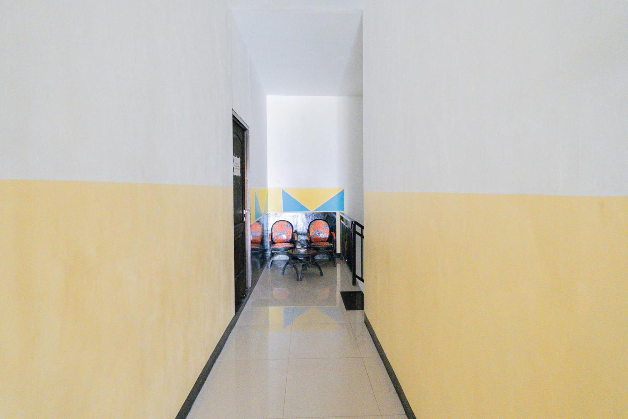 Reddoorz Near Taman Krida Budaya Malang Dış mekan fotoğraf