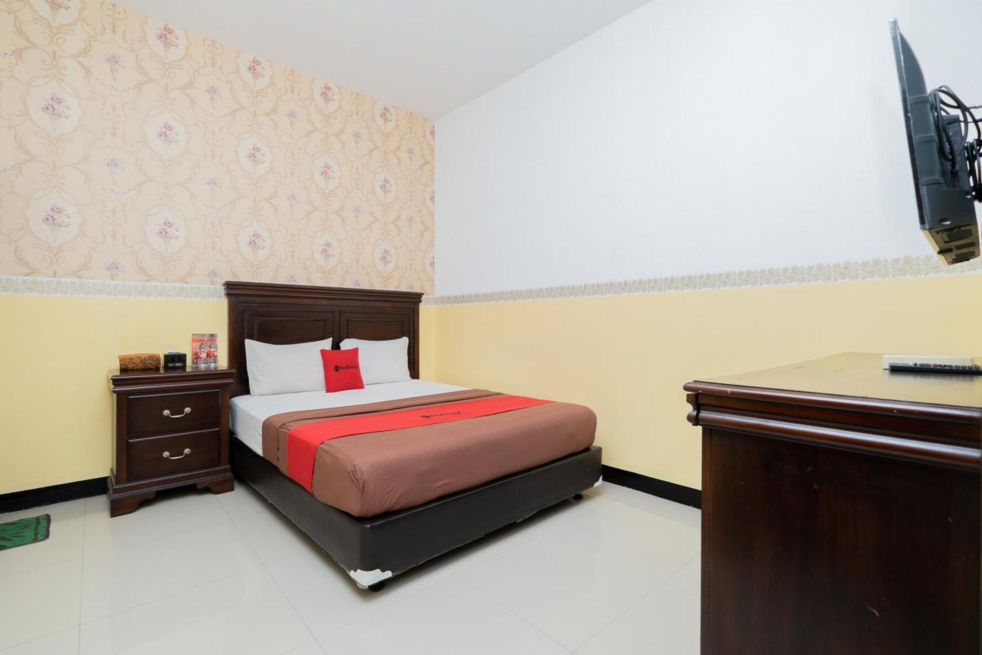 Reddoorz Near Taman Krida Budaya Malang Dış mekan fotoğraf